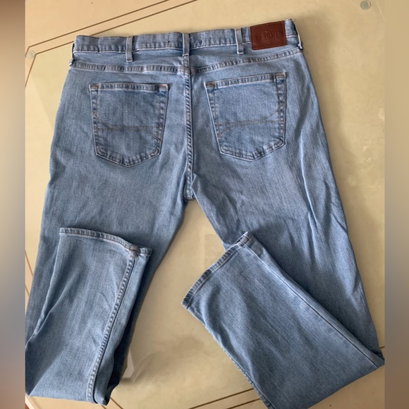 Hollister Mens Jeans - Picture 16 of 16